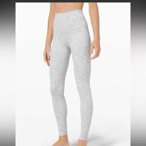Lululemon Wunder Under Luxtreme 28, size 6